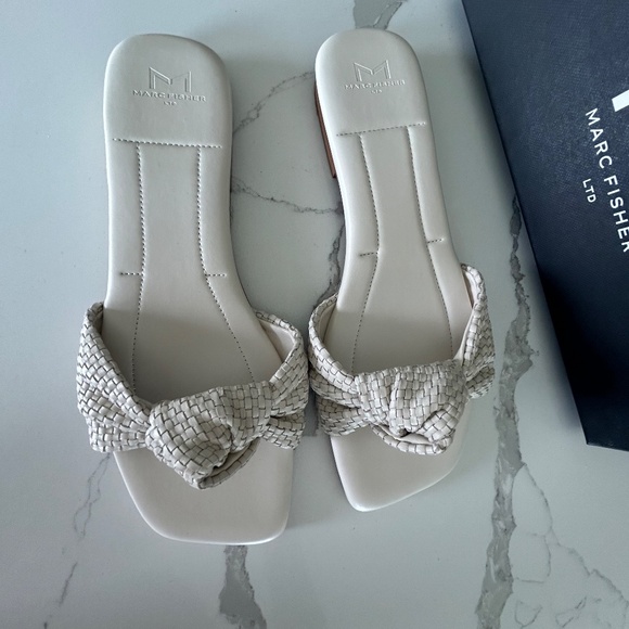 Marc Fisher Marlon Ivory - Picture 4 of 6